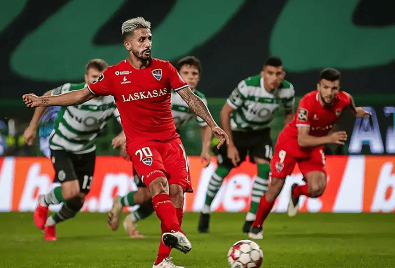 赛前全明星赛焦点战,波尔图完成遗憾出局,管理层满意,资深球员宣示担当 赛前全明星赛焦点战,波尔图完成遗憾出局,管理层满意,资深球员宣示担当