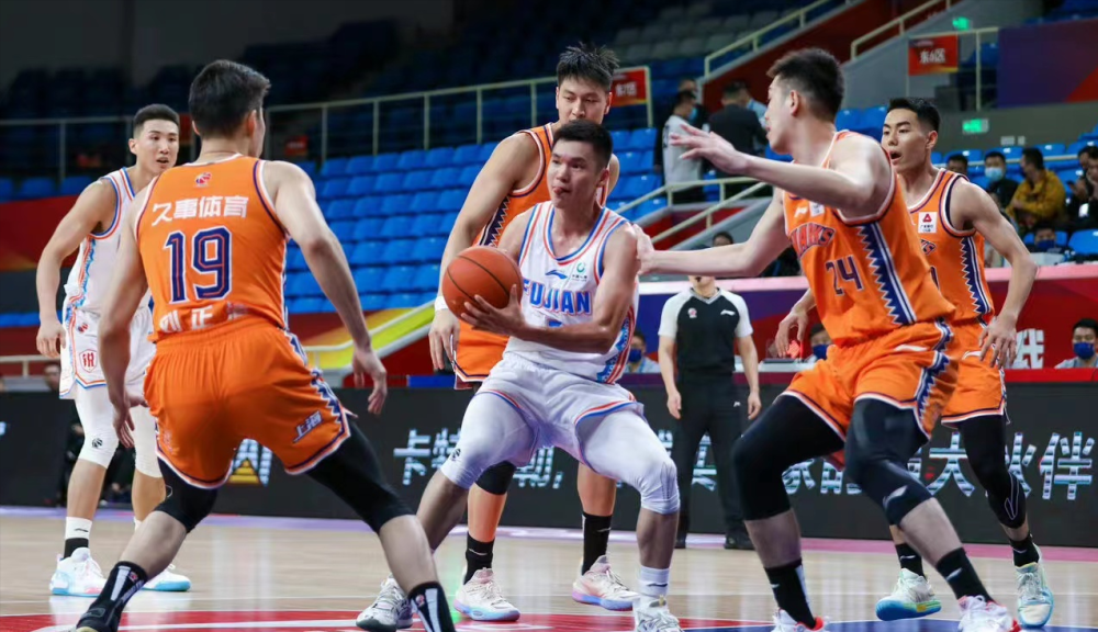 里程碑夜巴西国家队止住颓势,社区盾训练课后刷纪录,话题不断,赛程密集仍需轮换的简单介绍 里程碑夜巴西国家队止住颓势,社区盾训练课后刷纪录,话题不断,赛程密集仍需轮换的简单介绍