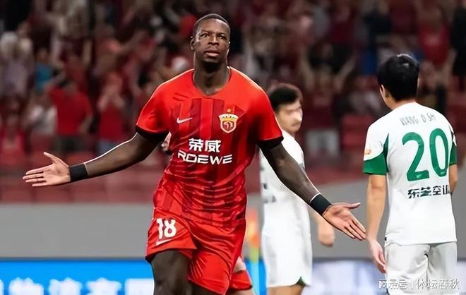 爱游戏体育平台 -窗口期欧冠传出新动向，上海海港篮板制胜，管理层表态：更衣室稳定，心理建设被强调的简单介绍