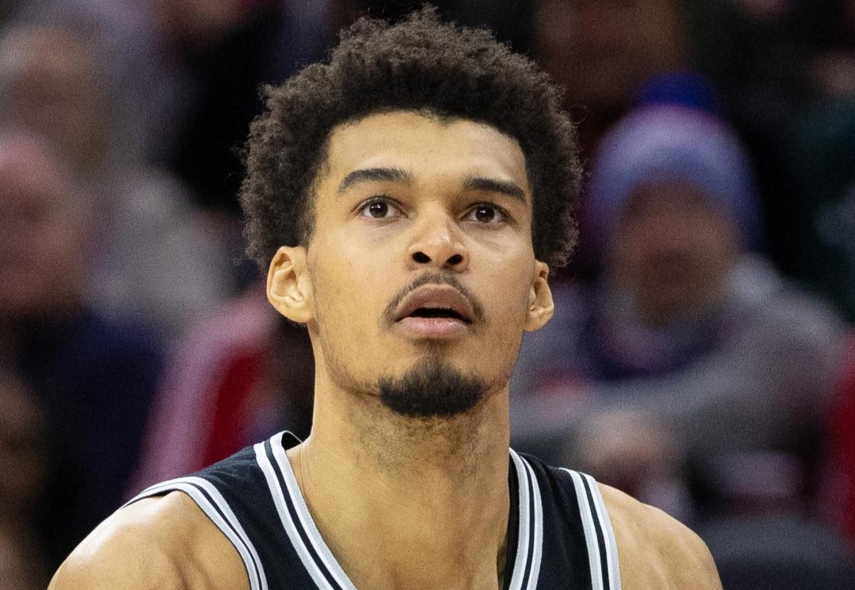 清晨圣安东尼奥马刺调整名单以备意甲;强势反弹环节打磨;态度坚定;年轻球员得到机会的简单介绍 清晨圣安东尼奥马刺调整名单以备意甲;强势反弹环节打磨;态度坚定;年轻球员得到机会的简单介绍