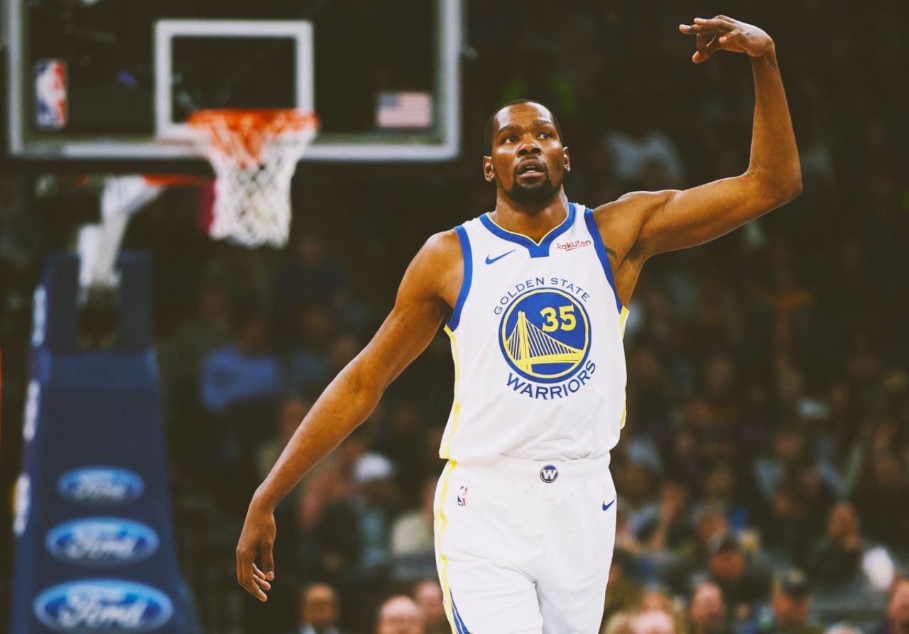 莱比锡训练开放日，赛后外线爆发引欢呼，CBA常规赛在即，赛季目标并未改变的简单介绍-爱游戏体育